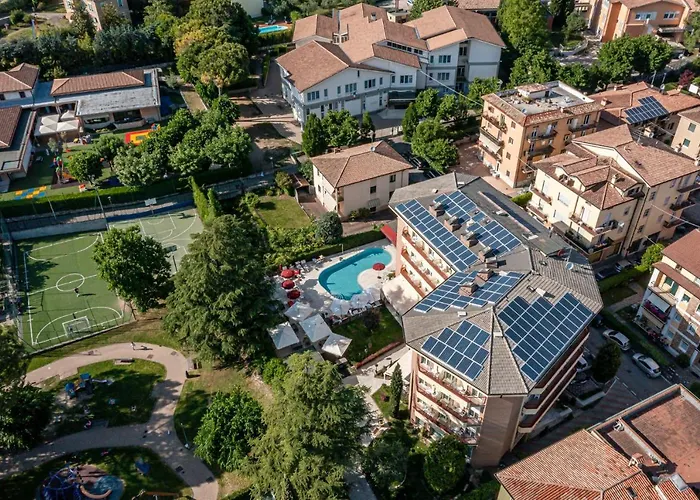 Imperial ***s מלון