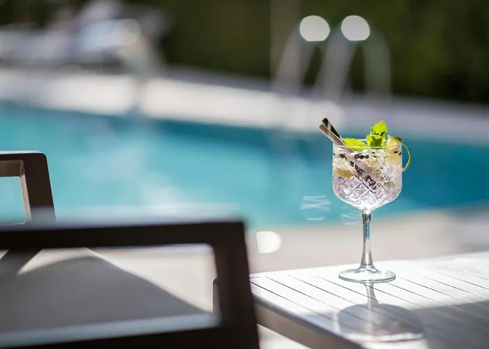 Imperial ***s מלון