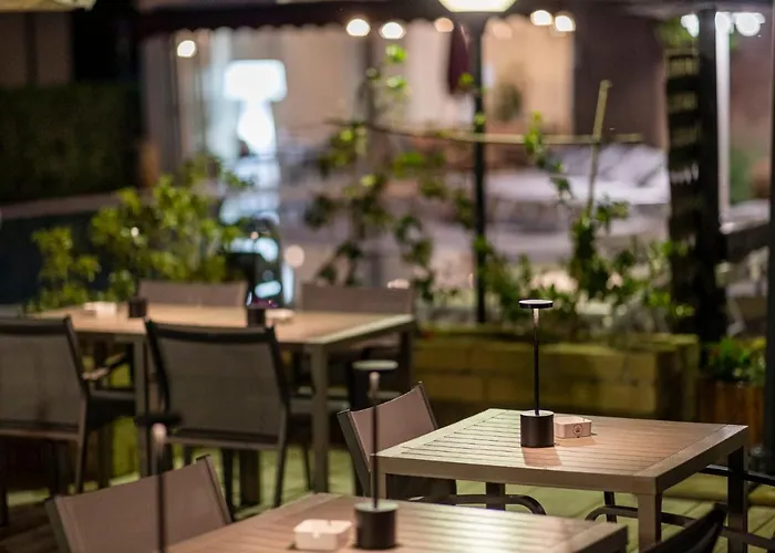 Imperial ***s מלון גארדה